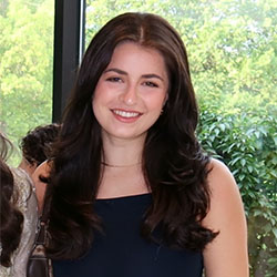 Alexandra Schraufnagl `27